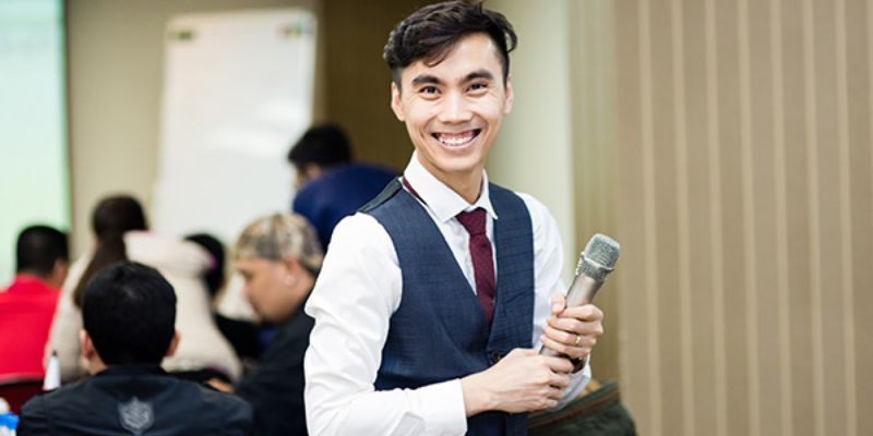 CEO Bùi Tiến Dũng - Người Đứng Sau Thành Công Của 68 Game Bài 1 Tiểu sử CEO Bùi Tiến Dũng